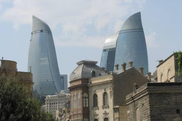 aserbaidschan-baku-flame-towers-sandra-flettner