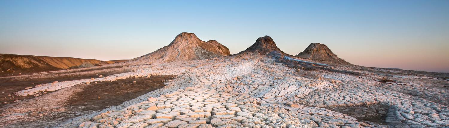 aserbaidschan-qobustan-schlammvulkane-fremdenverkehrsamt