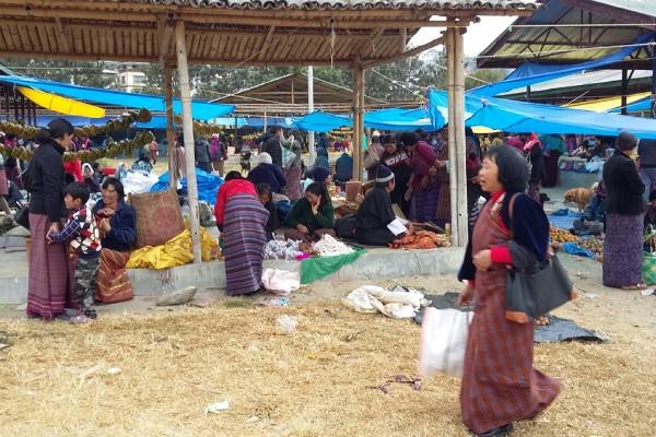 eine individuelle Bhutan Rundreise zeigt einen tiefen Einblick in die Kultur des Landes