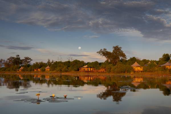 botswana-linyanti-dumatau-camp-exterior-2