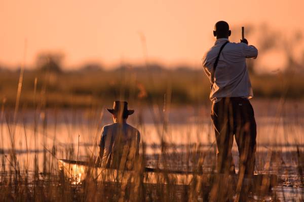 botswana-okavango-delta-belmond-eagle-island-lodge-mokoro-kanutour