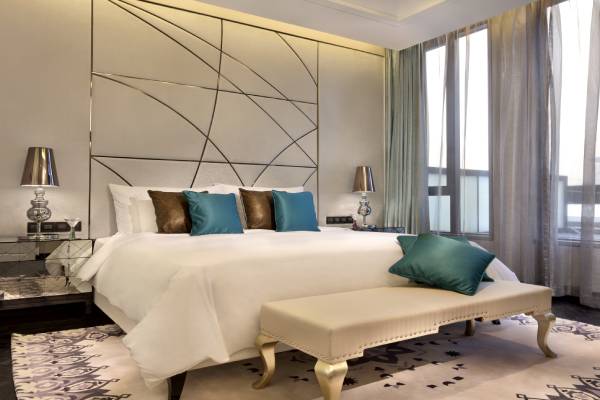 china-shanghai-hotel-indigo-shanghai-on-the-bund-glamour-suite