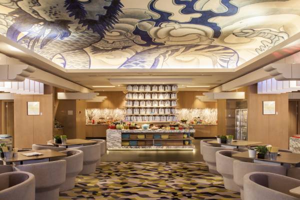 china-shanghai-hotel-indigo-shanghai-on-the-bund-quay-cafe