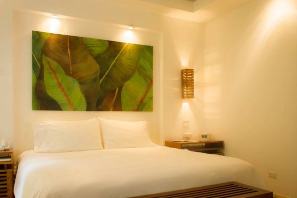 costa-rica-arenas-del-mar-beachfront-and-rainforest-resort-Luxury-Beachfront-Accommodation