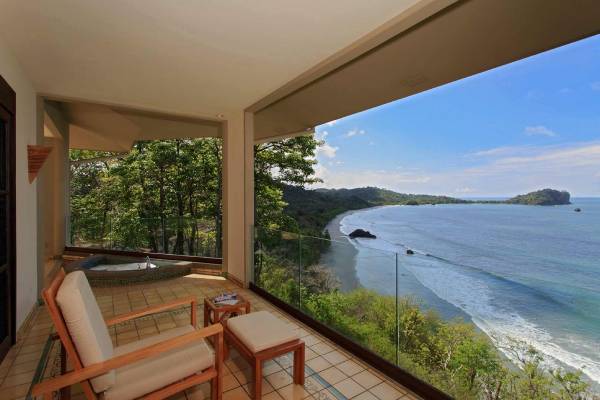 costa-rica-arenas-del-mar-beachfront-and-rainforest-resort-Views-to-Manuel-Antonio-National-Park