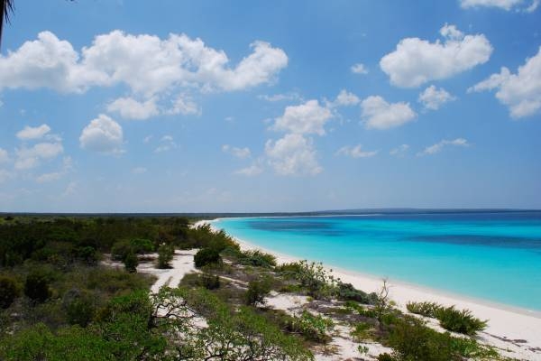 dominikanische-republik-cabo-rojo-bahia-de-las-aguilas-dominican-expert