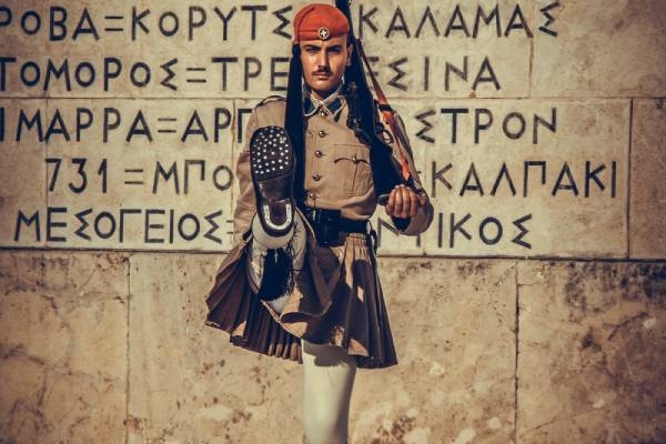 griechenland-athen-wachablösung-vasilios-muselimis-pyquh9FLlm8-unsplash