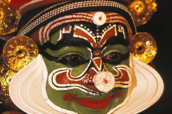 verpassen Sie auf Ihrer Kerala Reise nicht eine Aufführung eines traditionellen Kathakali-Tanzes