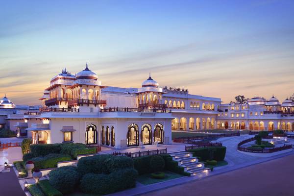 indien-jaipur-rambagh-palace-exterior-2