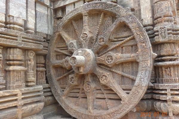 auf einer Odisha Rundreise kann man den Konark Sonnentempel bewundern