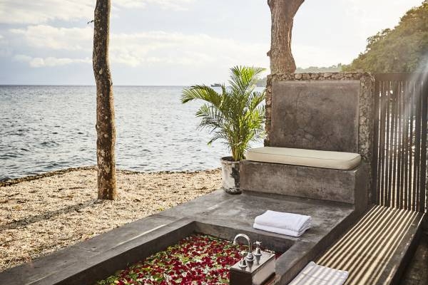 indonesien-insel-moyo-amanwana-jungle-cove