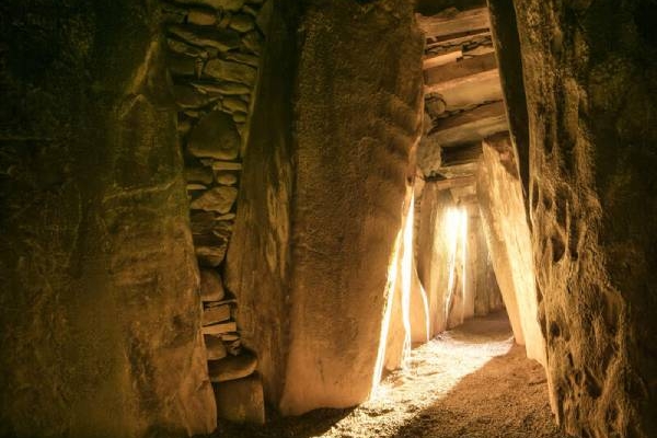 irland-newgrange-wintersonnenwende-tourism-ireland