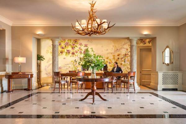 irland-sheen-falls-lodge-rezeption