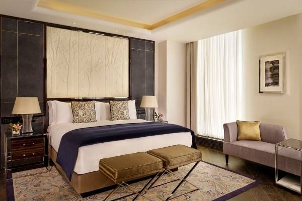 kasachstan-the-ritz-carlton-astana-club-room