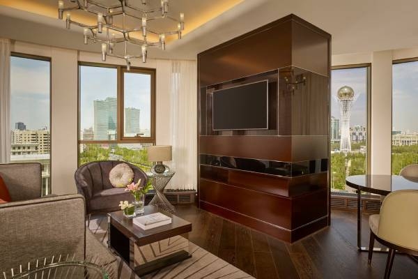 kasachstan-the-ritz-carlton-astana-junior-suite