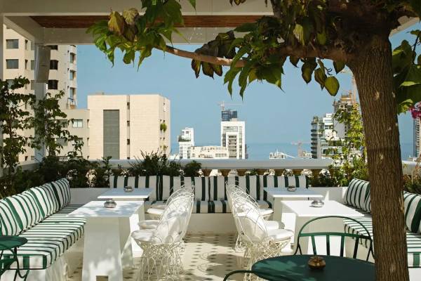 libanon-beirut-hotel-albergo-hotel-the-pool-bar
