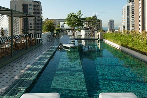 libanon-beirut-hotel-albergo-swimming-pool
