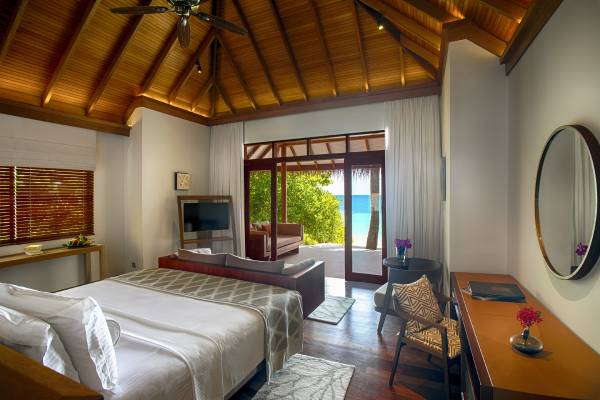 malediven-baros-maldives-deluxe-villa