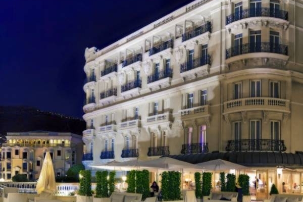 monaco-hotel-hermitage-monte-carlo-Crystal-Bar-Terrace-600x400