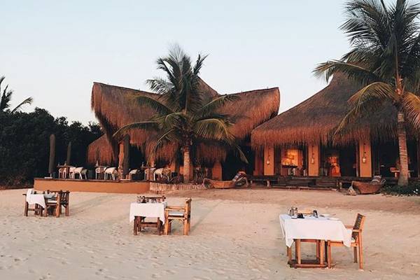 mosambik-azura-benguerra-island-abendessen-am-strand