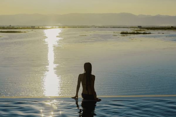 myanmar-inle-see-sofitel-inle-lake-myat-min-pool