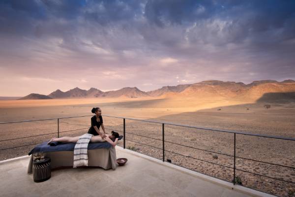 namibia-andBeyond-sossusvlei-Healing-Earth-Wellness-treatment-2