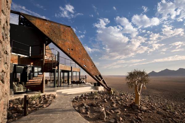 namibia-andBeyond-sossusvlei-exterior-view