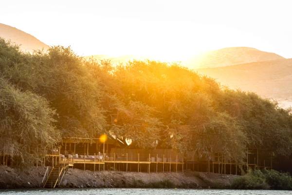 namibia-kaokoveld-serra-cafema-camp-flussansicht