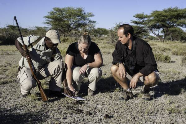 namibia-onguma-buschwanderung-2