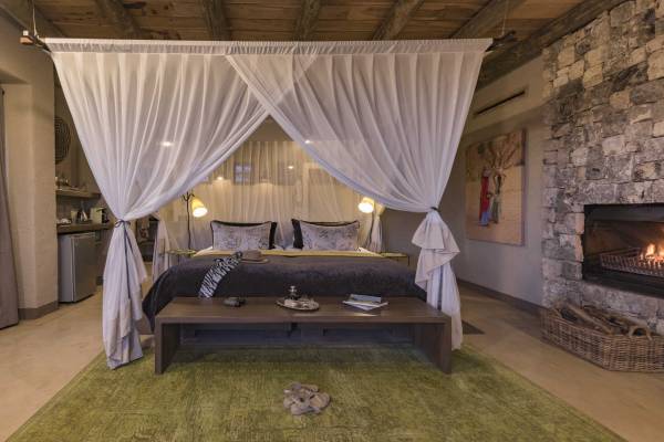 namibia-onguma-the-fort-bush-suite-1