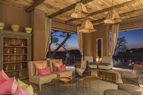 namibia-onguma-the-fort-lounge