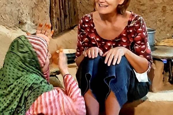 auf einer Oman Frauenreise gibt es immer wieder tolle Begegnungen mit einheimischen Frauen