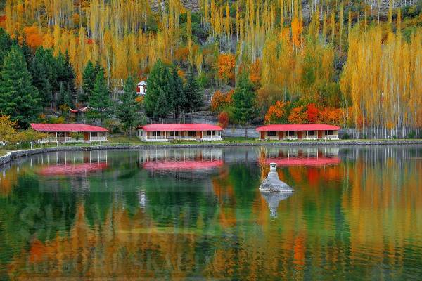 pakistan-skardu-shangri-la-resort-lake-view-cottages
