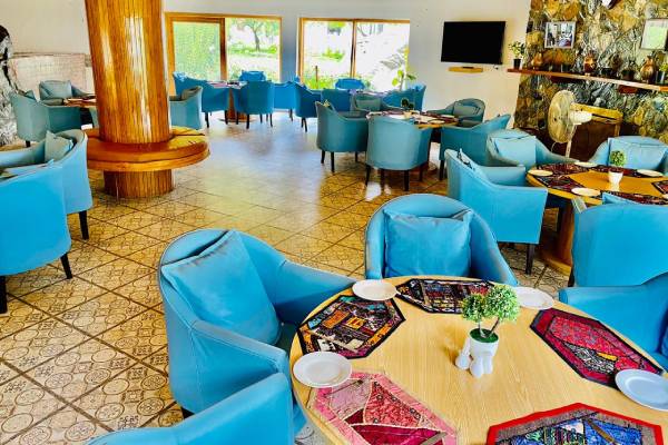 pakistan-skardu-shangri-la-resort-restaurant-4