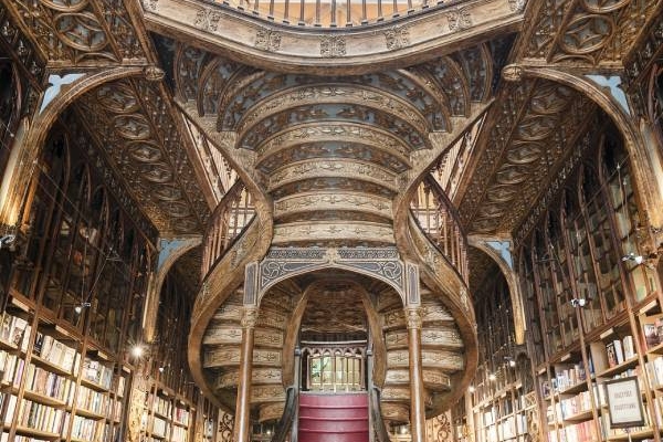 portugal-porto-Livraria Lello-pixabay-3557550-ivoafr