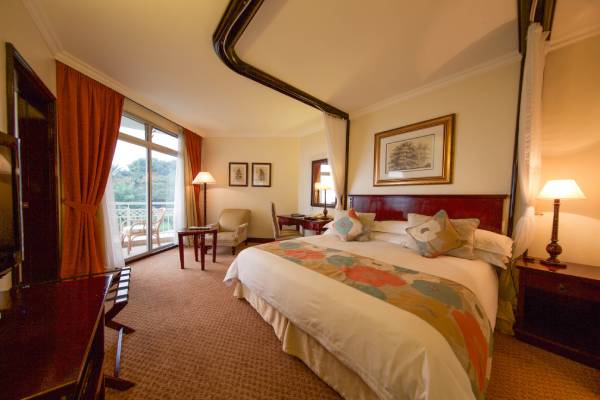 ruanda-lake-kivu-serena-hotel-suite