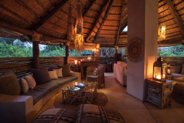 sambia-sindabezi-island-cottage-lounge-3