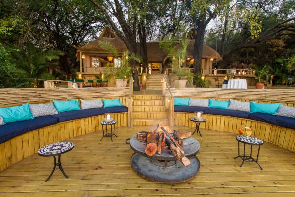 sambia-tongabezi-lodge-feuerstelle