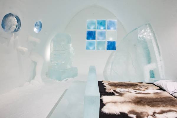 schweden-icehotel-a_break_lena_kristrom_nina _hedman-photo_asaf_kliger