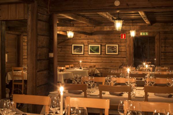 schweden-icehotel-homestead-restaurant