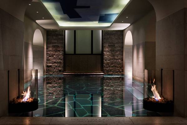 schweden-stockholm-grand-hotel-pool