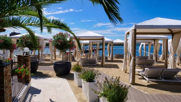 slowenien-portoroz-kempinski-palace-portoroz-palace-beach