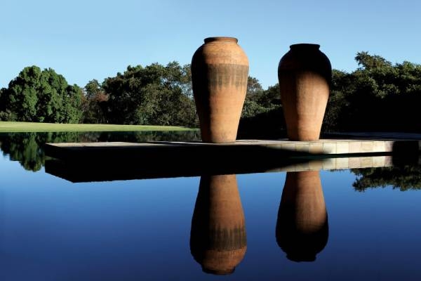 suedafrika-johannesburg-saxon-hotel-pool-impression