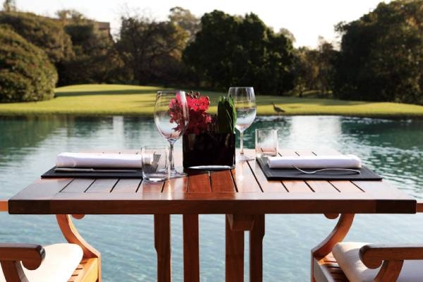 suedafrika-johannesburg-saxon-hotel-terrace-restaurant