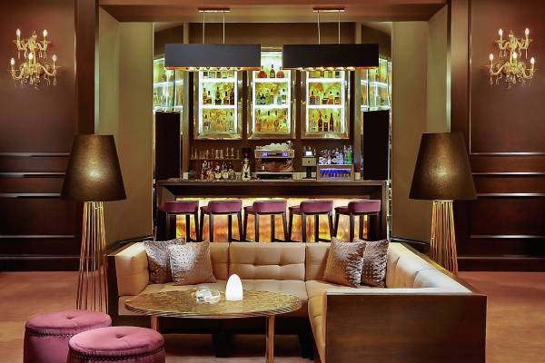 türkei-istanbul-the-ritz-carlton-hotel-atelier-lounge-bar-area