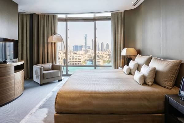 vae-dubai-armani-hotel-dubai-armani-fountain-suite