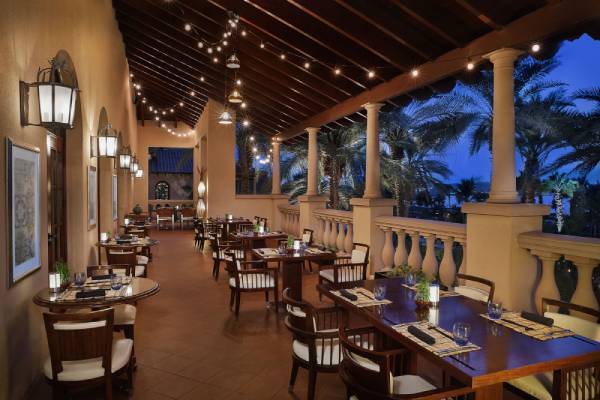 vae-dubai-the-ritz-carlton-Blue Jade Restaurant Terrace
